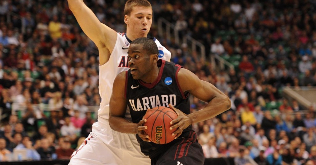 BKM_1213_NCAA_Arizona_Moundou-Missi_Steve_031